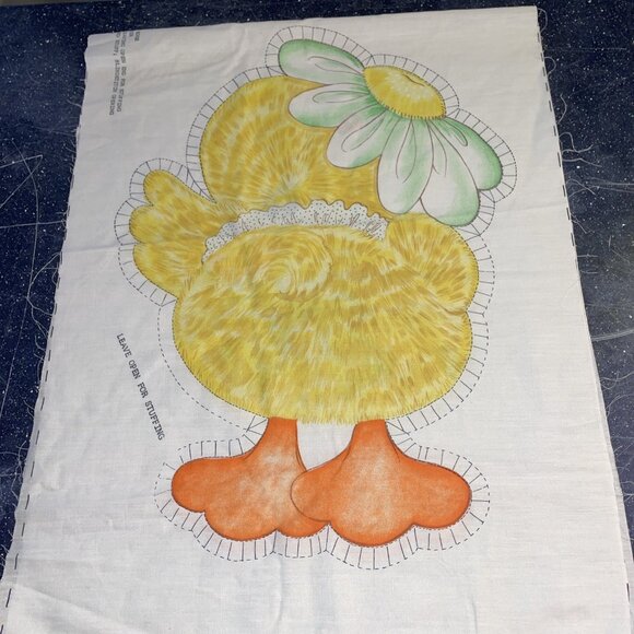 Vtg Easter Yellow Duck Cut Sew Pillow Fabric Panel Spring Mills Pattern #7572 - Picture 2 of 6